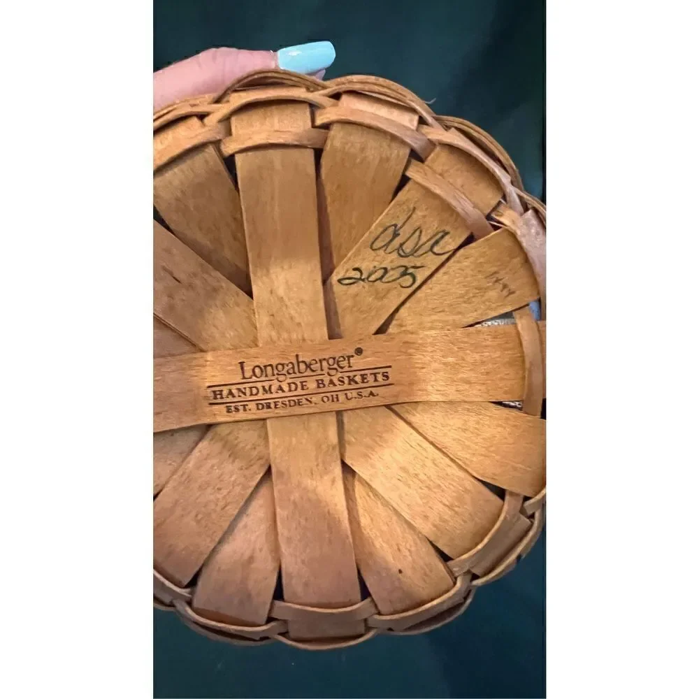 LONGABERGER HANDMADE BASKET EASTER PLEASE SEE PHOTOS FOR MEASUREMENTS EUC